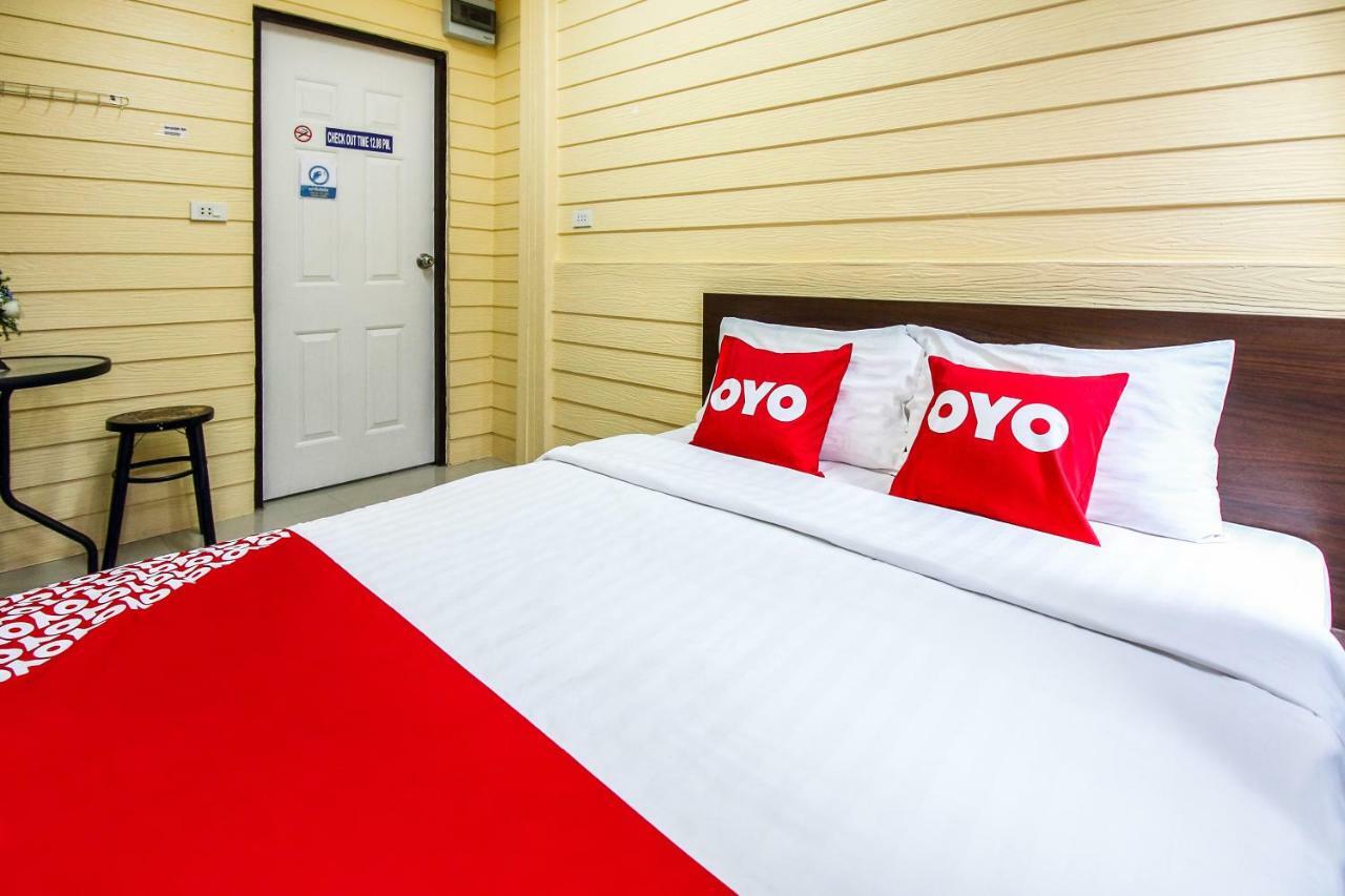 Babo House Bangkok Hotel Exterior photo