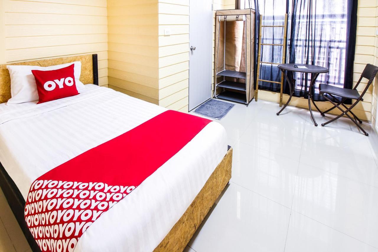 Babo House Bangkok Hotel Exterior photo