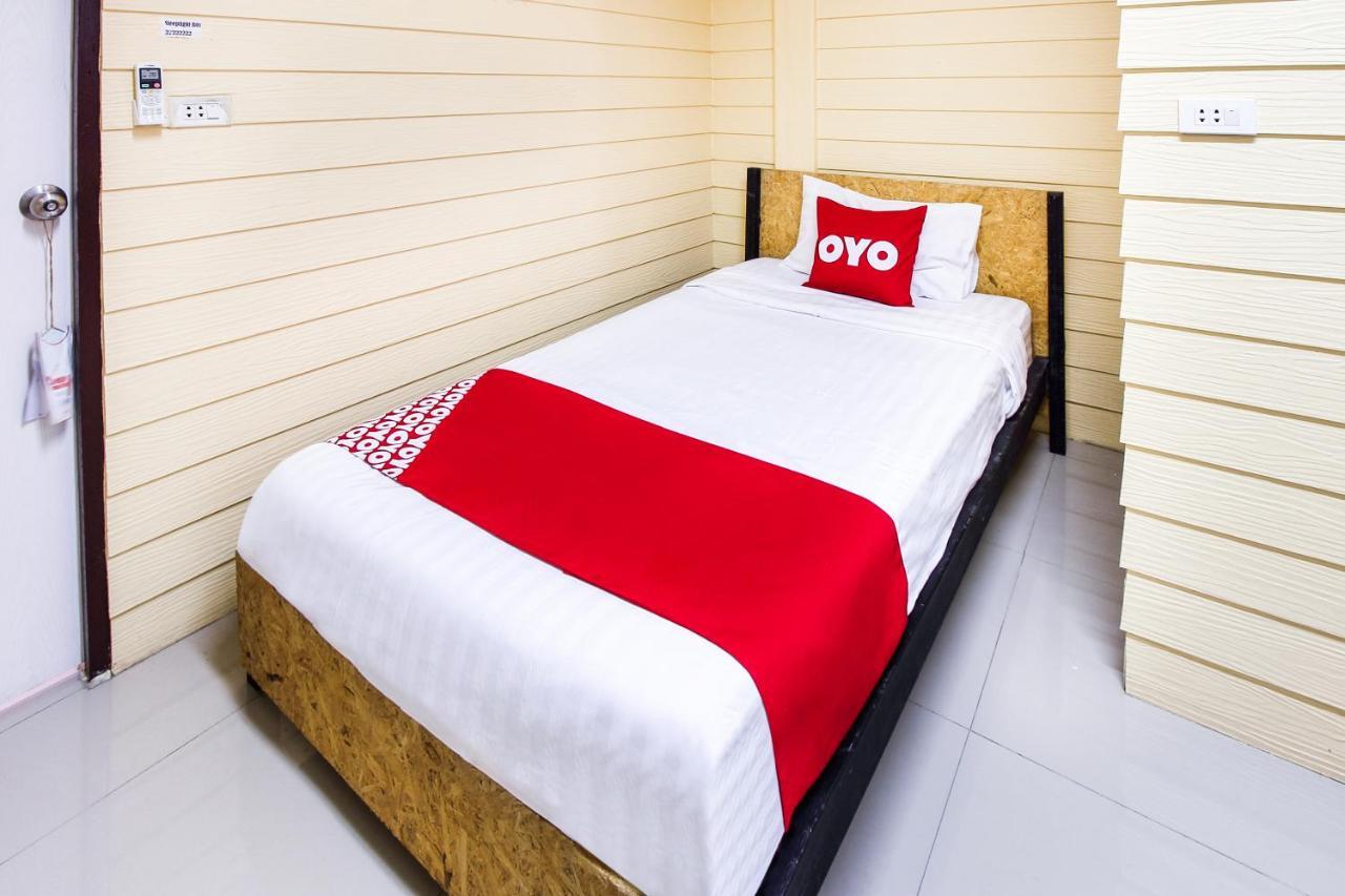 Babo House Bangkok Hotel Exterior photo